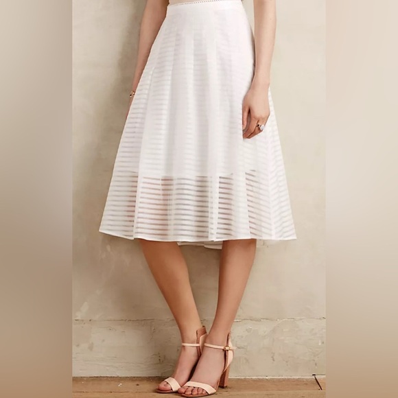 leifsdottir Dresses & Skirts - LEIFSDOTTIR (Anthropologie) – White Satin Top Size 12